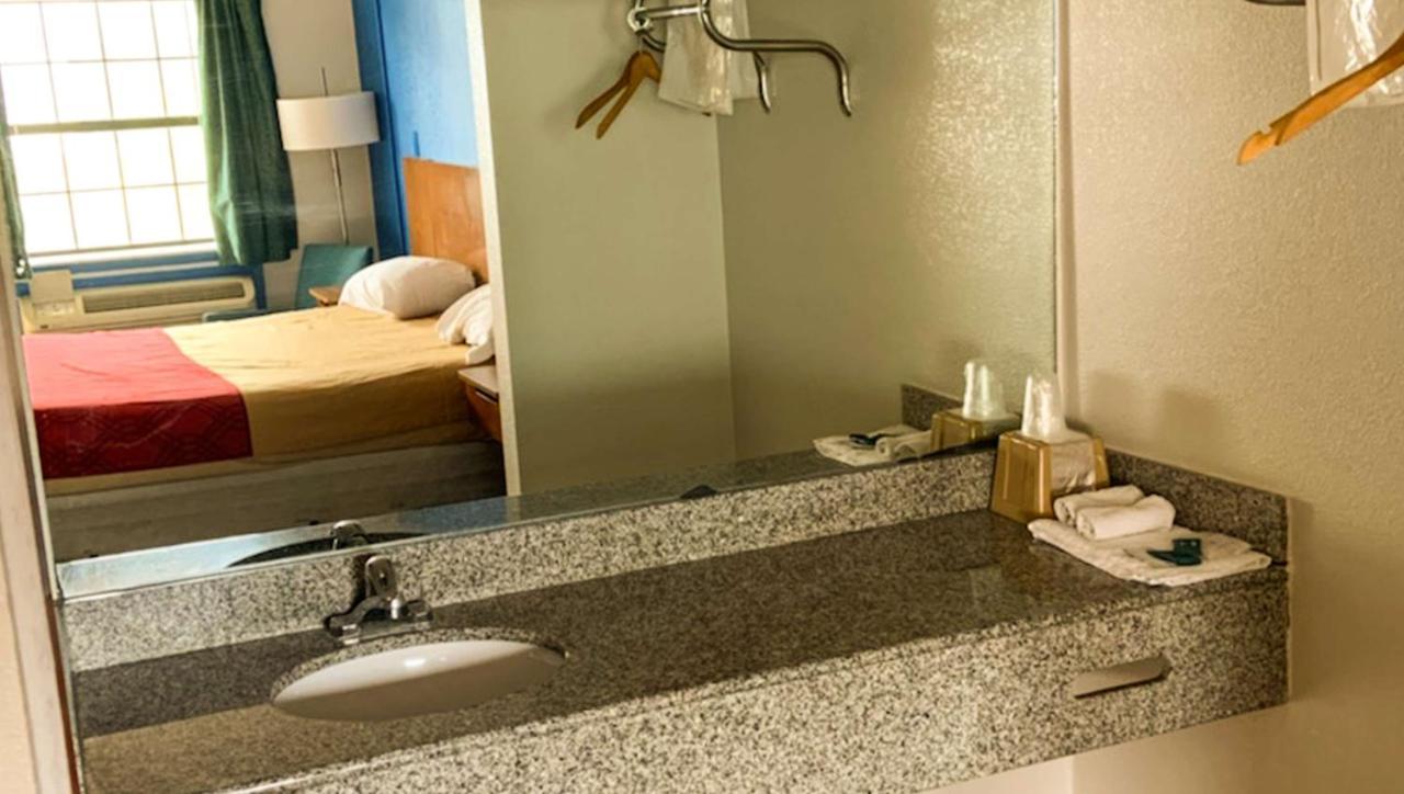 Luxury Inn Forrest City Εξωτερικό φωτογραφία